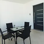 Tolj 아파트