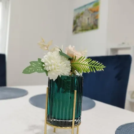 Apartment Tolj